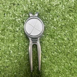 Golf Divot Tool & Ballmarker Golf Club Design